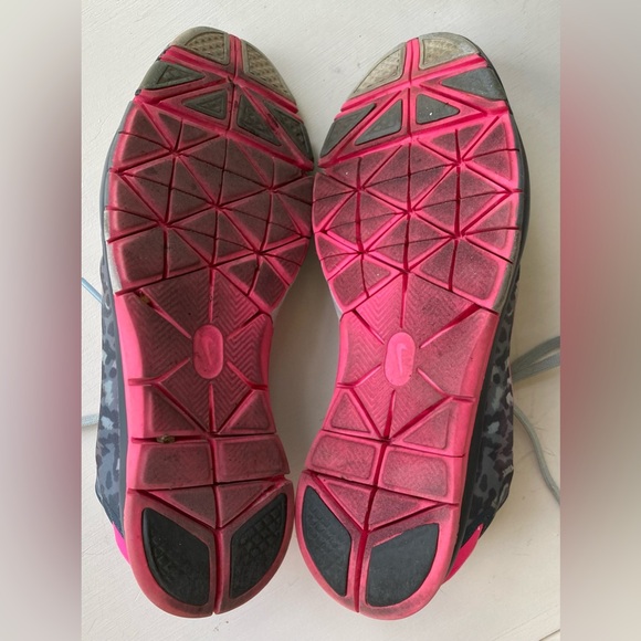 NIKE Free TR CONNECT 2 Running Shoes Women’s 9.5 Leopard Cheetah Print Pink - Picture 6 of 9